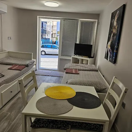 студио за гости на град Burgas